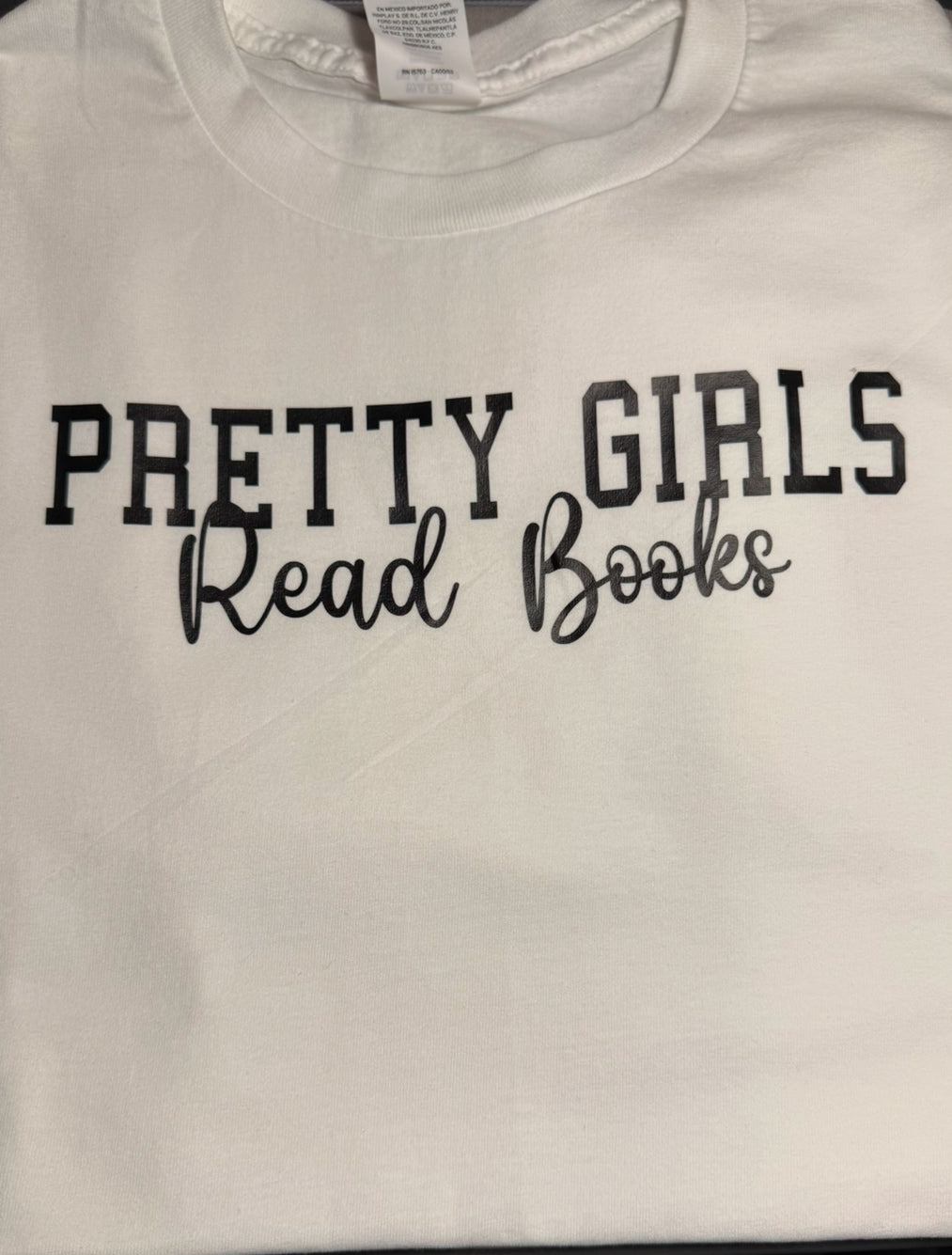 Pretty Girls Read Books Tee